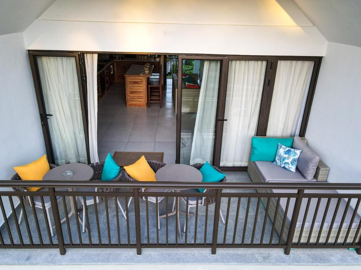 Nautilus Apartments Anse Royale Exterior photo