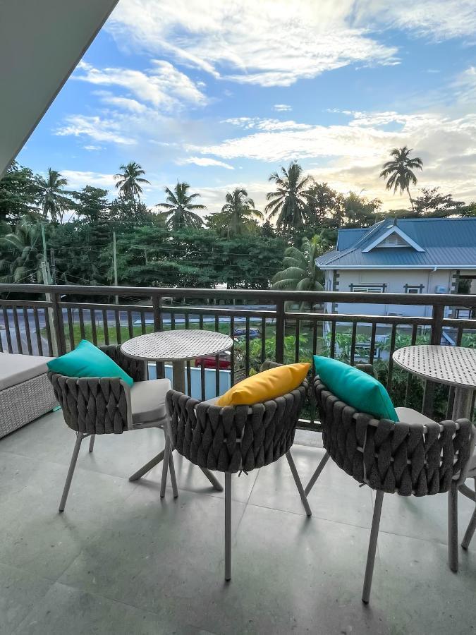 Nautilus Apartments Anse Royale Exterior photo